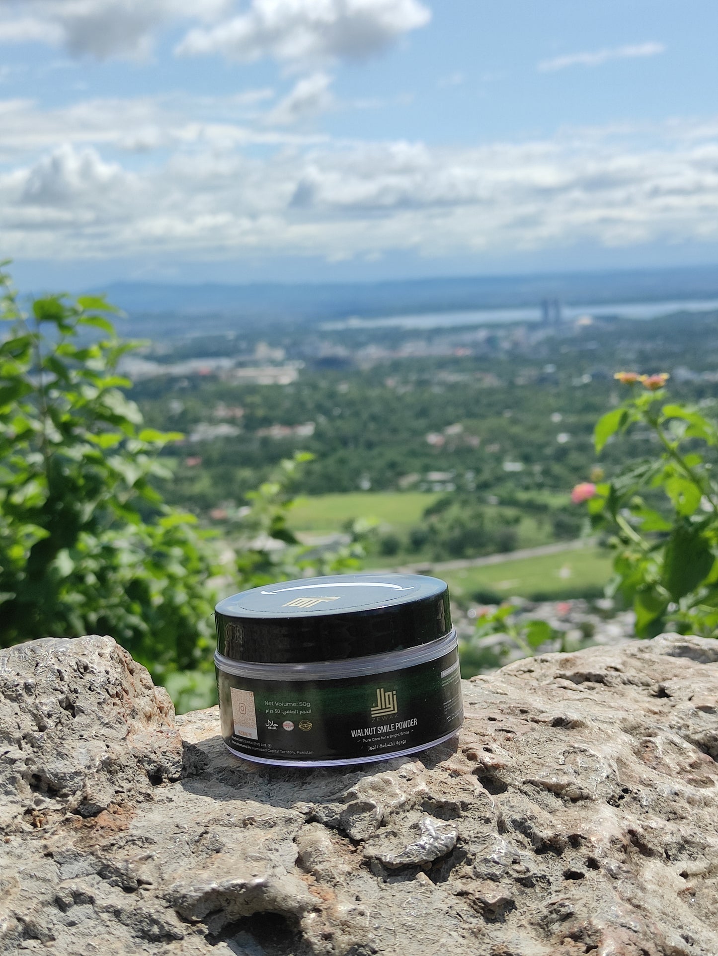 Walnut Smile Powder – Natural Teeth Whitening & Gum Care with Clove and Peppermint